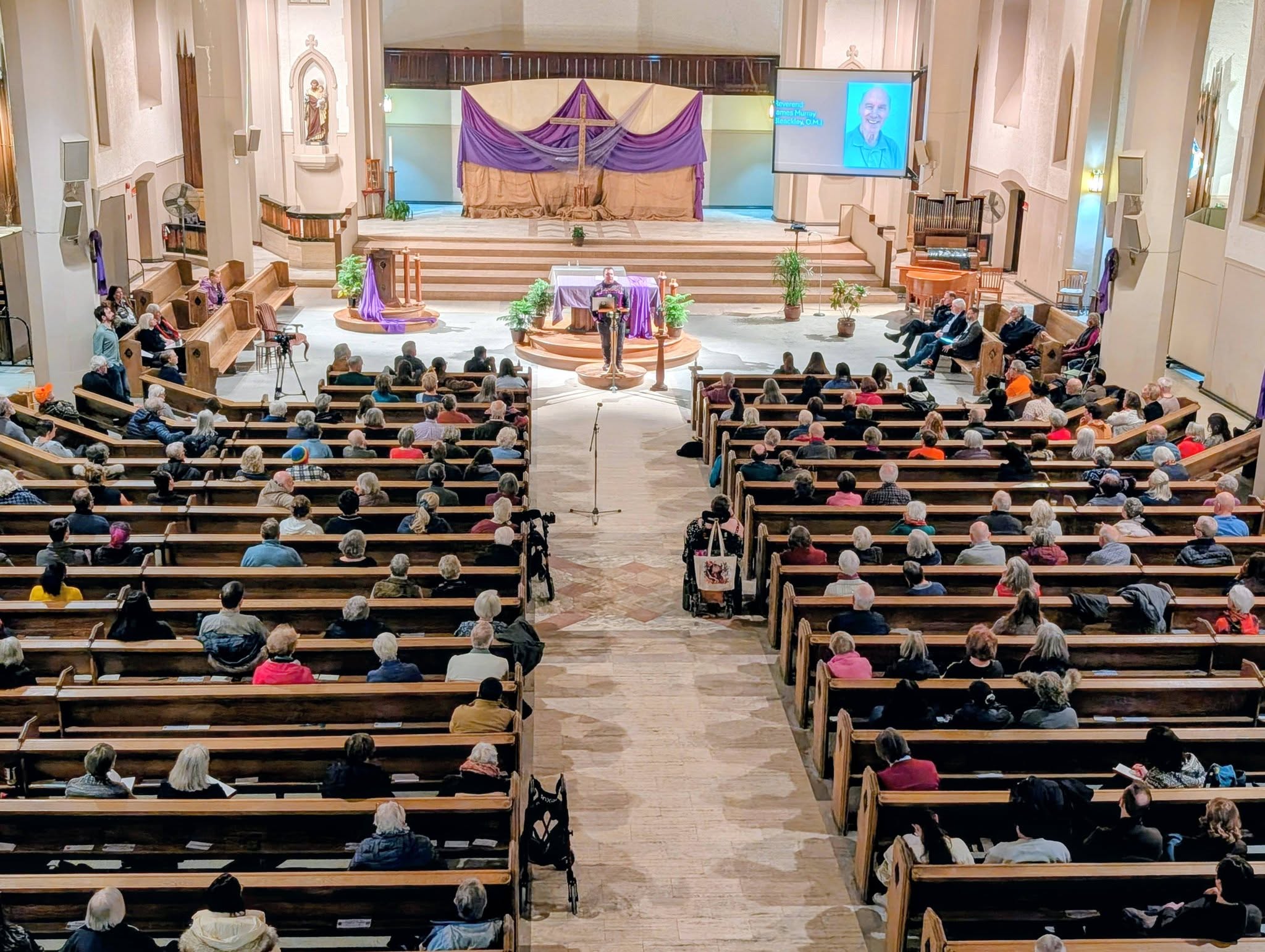 audience-st-joseph-parish.jpg